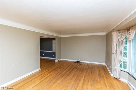 255 Hamilton Ave, Elyria, OH 44035 photo 3