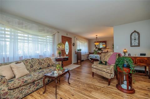 13700 Sheldon Rd, Brook Park, OH 44142 photo 7