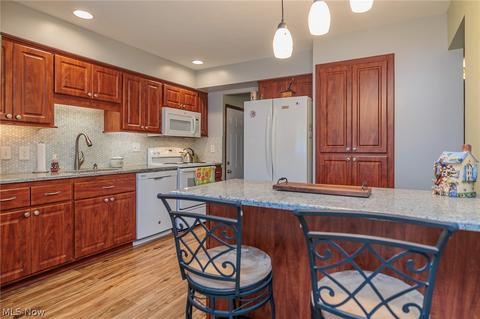 13700 Sheldon Rd, Brook Park, OH 44142 photo 12