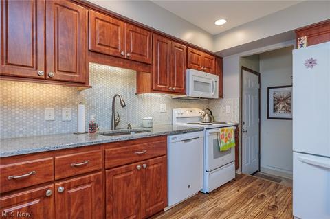 13700 Sheldon Rd, Brook Park, OH 44142 photo 11