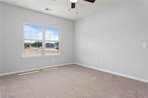 202 Silver Spring Cir, Elyria, OH 44035 photo 25