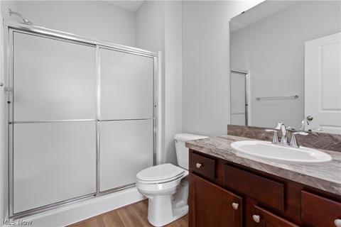 202 Silver Spring Cir, Elyria, OH 44035 photo 26