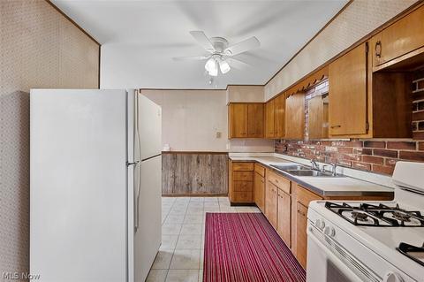 6245 Debra Dr, Lorain, OH 44053 photo 7