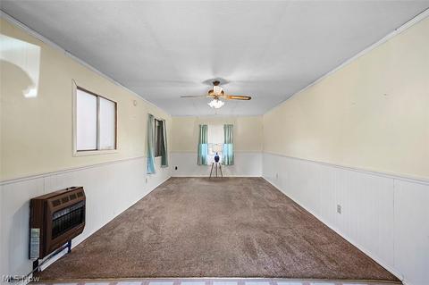 6245 Debra Dr, Lorain, OH 44053 photo 2