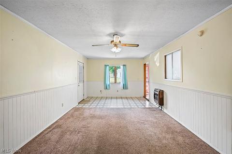 6245 Debra Dr, Lorain, OH 44053 photo 3