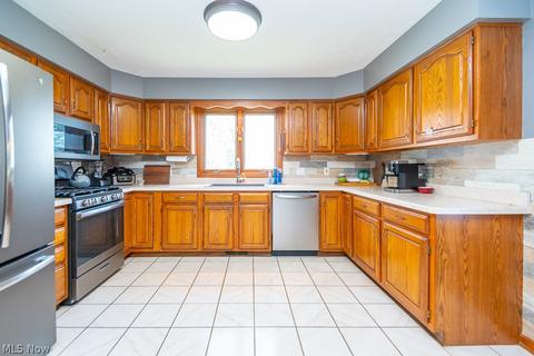 740 Kent, Elyria, OH 44035 photo 14