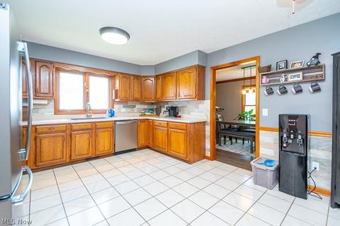 740 Kent, Elyria, OH 44035 photo 13