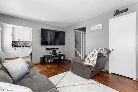 6506 Forest Ave, Parma, OH 44129 photo 3