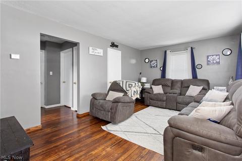 6506 Forest Ave, Parma, OH 44129 photo 4