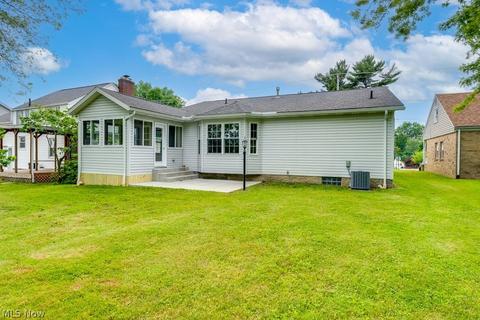 1812 Broad Ave NW, Canton, OH 44708 photo 3