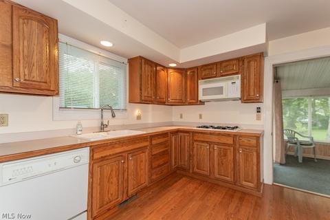 425 E 23rd St, Ashtabula, OH 44004 photo 7