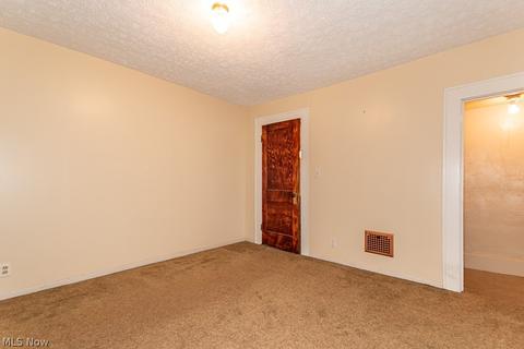 425 E 23rd St, Ashtabula, OH 44004 photo 21