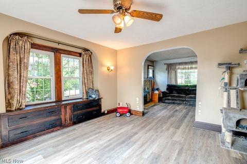 246 Wayne Ave, Akron, OH 44301 photo 10