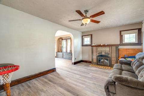 246 Wayne Ave, Akron, OH 44301 photo 13