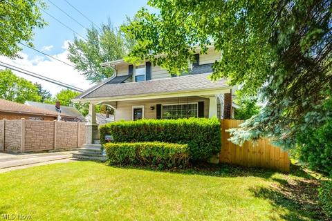 246 Wayne Ave, Akron, OH 44301 photo 3