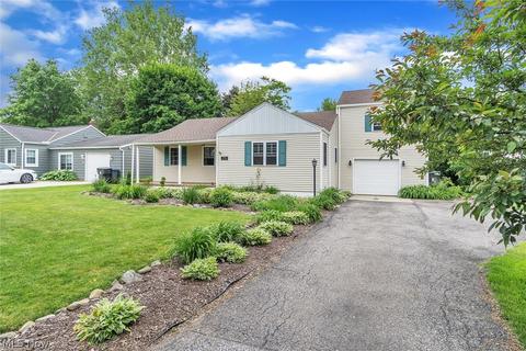 32746 Baldwin Rd, Solon, OH 44139 photo 3