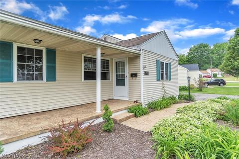 32746 Baldwin Rd, Solon, OH 44139 photo 4