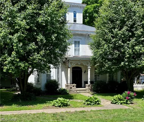 12635 Main St, Trinway, OH 43842