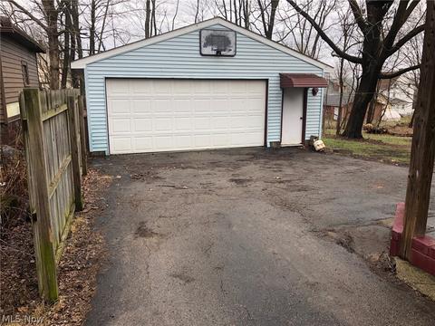 369 Sexton St, Struthers, OH 44471 photo 10