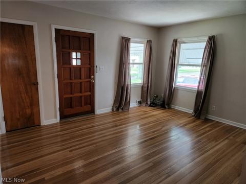285 Pasadena Ave, Elyria, OH 44035 photo 6