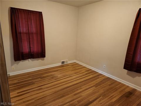285 Pasadena Ave, Elyria, OH 44035 photo 9