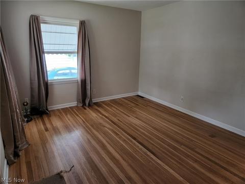 285 Pasadena Ave, Elyria, OH 44035 photo 7