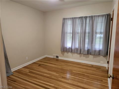 285 Pasadena Ave, Elyria, OH 44035 photo 12