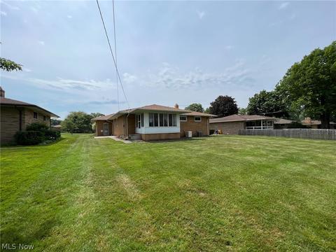 5717 Rangeview Dr, Seven Hills, OH 44131 photo 27