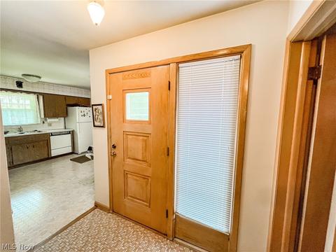 5717 Rangeview Dr, Seven Hills, OH 44131 photo 4