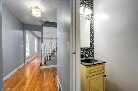 2271 David Ave, Parma, OH 44134 photo 10