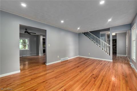 2271 David Ave, Parma, OH 44134 photo 7