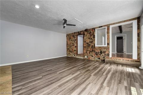 2271 David Ave, Parma, OH 44134 photo 19