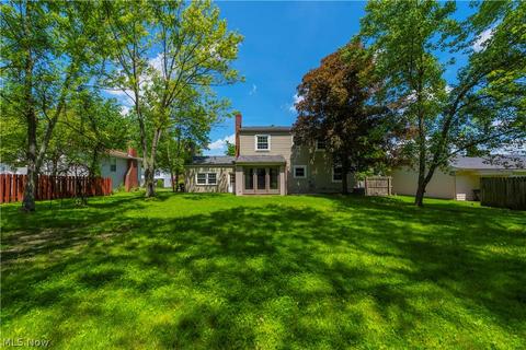 2271 David Ave, Parma, OH 44134 photo 4