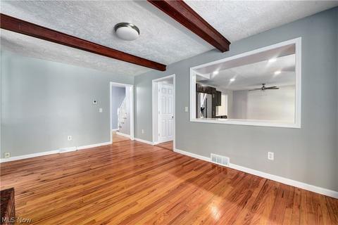 2271 David Ave, Parma, OH 44134 photo 11