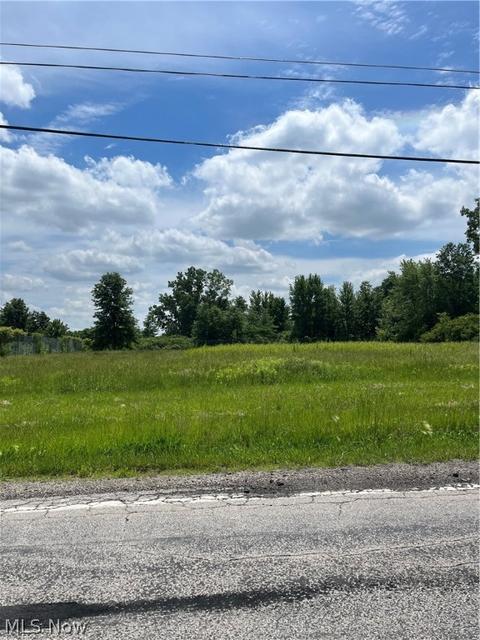 43569 Albrecht Rd, Elyria, OH 44035 photo 1