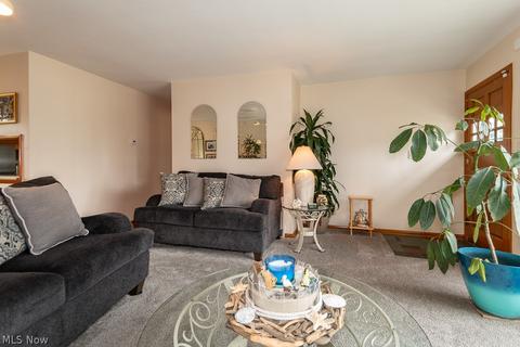 856 E 261st St, Euclid, OH 44132 photo 11