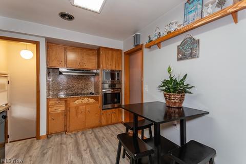 856 E 261st St, Euclid, OH 44132 photo 8