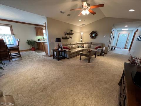 233 Pinehurst Dr, Dover, OH 44622 photo 7