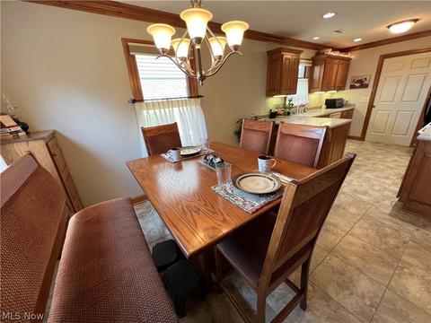 233 Pinehurst Dr, Dover, OH 44622 photo 9