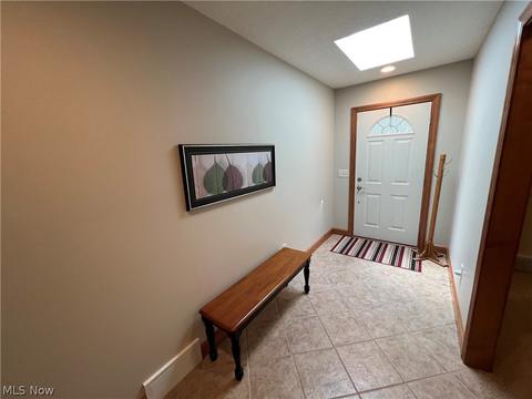 233 Pinehurst Dr, Dover, OH 44622 photo 3