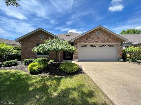 233 Pinehurst Dr, Dover, OH 44622 photo 1