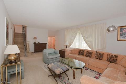 2771 Brian Dr, Parma, OH 44134 photo 9