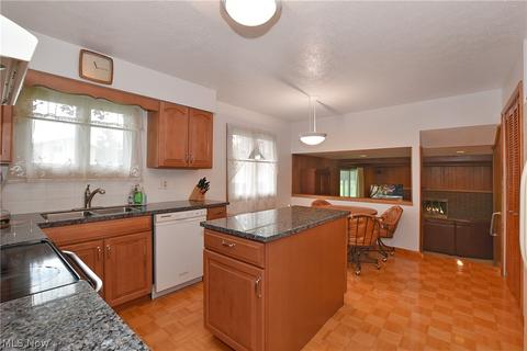 2771 Brian Dr, Parma, OH 44134 photo 11