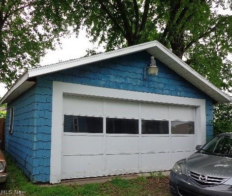 1239 Ford Ct NW, Canton, OH 44708 photo 4