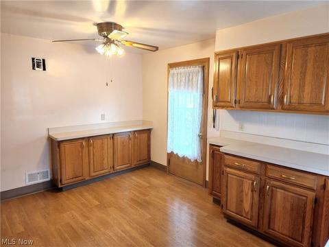 2369 E 290th St, Wickliffe, OH 44092 photo 7
