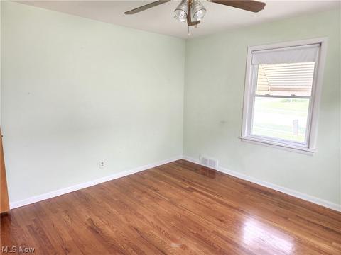 2369 E 290th St, Wickliffe, OH 44092 photo 17