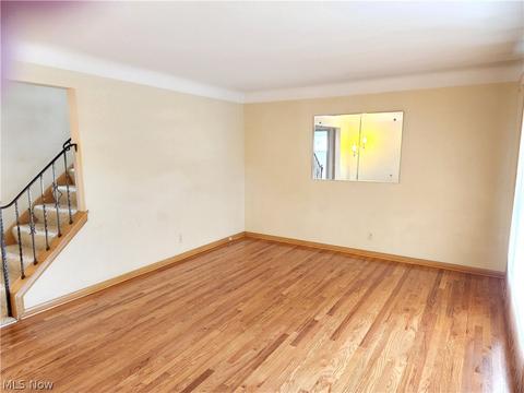 2369 E 290th St, Wickliffe, OH 44092 photo 5
