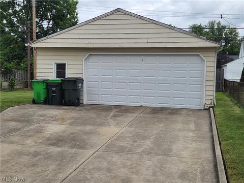 2369 E 290th St, Wickliffe, OH 44092 photo 30