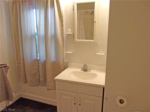 833 Ranney St, Akron, OH 44310 photo 20