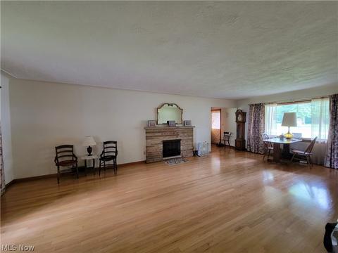 6304 Murray Ridge Rd, Elyria, OH 44035 photo 2